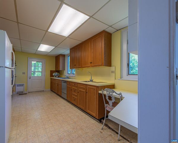 10070 BARNETTS FORD RD, Orange, VA 22960