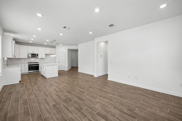 318 Ruby Ford Drive, Cove, TX 77523