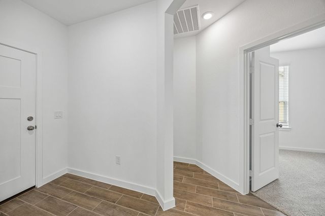 318 Ruby Ford Drive, Cove, TX 77523