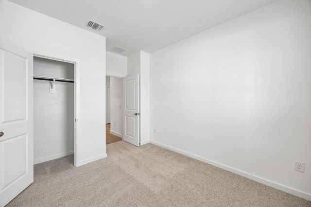 318 Ruby Ford Drive, Cove, TX 77523