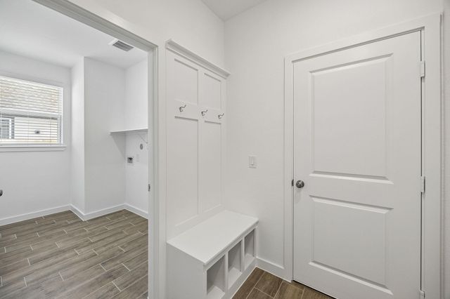 318 Ruby Ford Drive, Cove, TX 77523