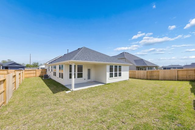 318 Ruby Ford Drive, Cove, TX 77523