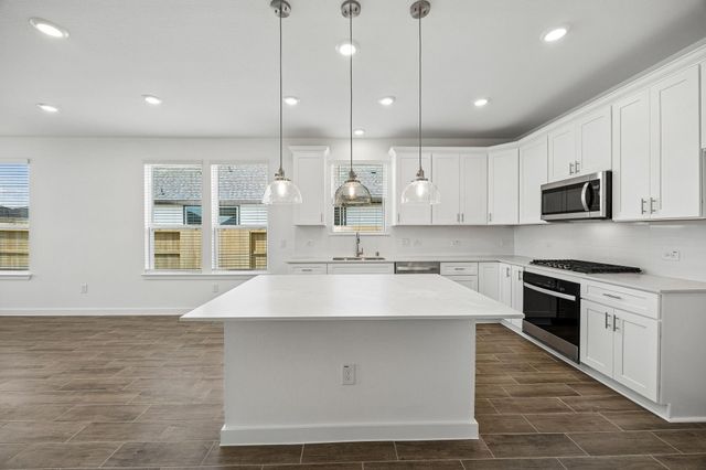 318 Ruby Ford Drive, Cove, TX 77523