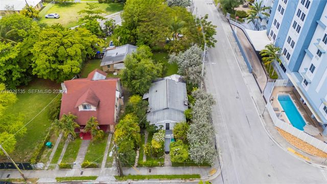 1246 NW 9th Avenue, Miami, FL 33136