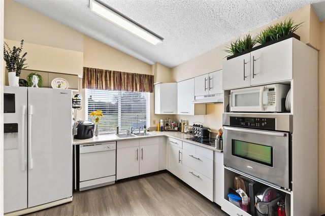 9808 SURREY RIDGE ROAD, Orlando, FL 32825