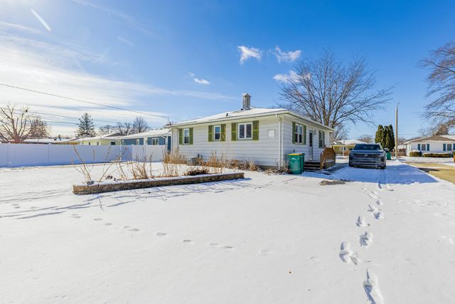 1208 WAVERLY Place, Joliet, IL 60435