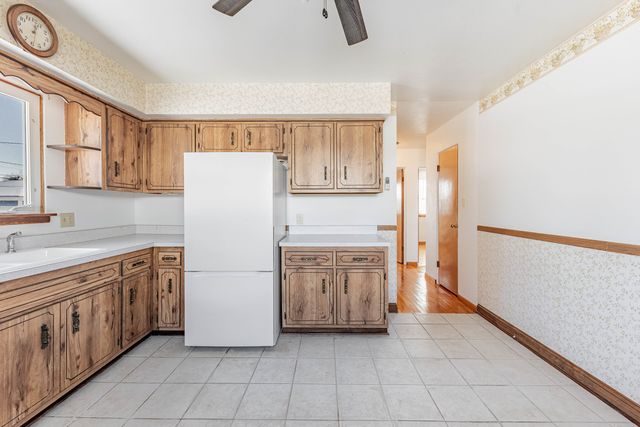 1208 WAVERLY Place, Joliet, IL 60435