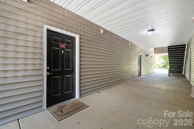 111 Appeldoorn Circle, Asheville, NC 28803