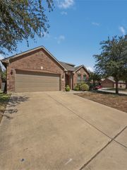 4537 Red Robin Court, Fort Worth, TX 76244