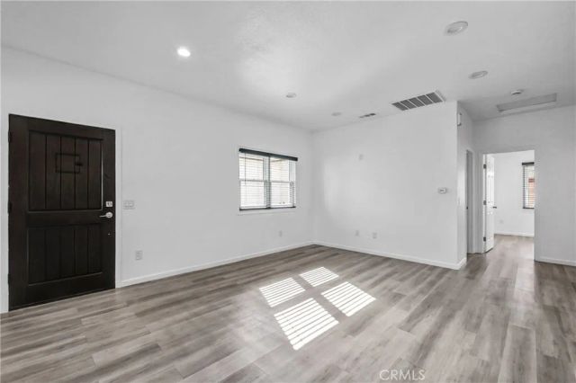 696 E 9th C, Upland, CA 91786