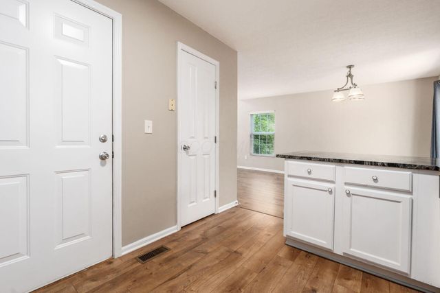 1129 Green Knoll Drive, Westerville, OH 43081