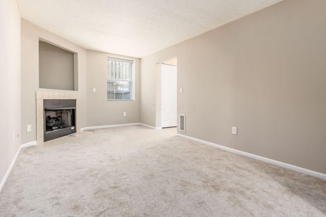 1129 Green Knoll Drive, Westerville, OH 43081