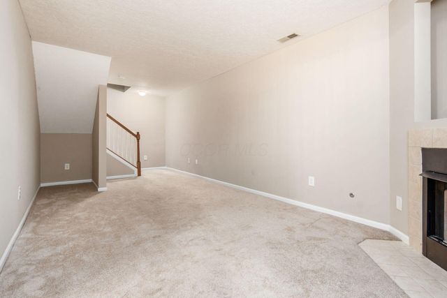 1129 Green Knoll Drive, Westerville, OH 43081