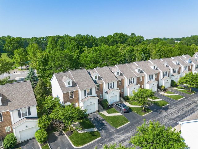 1129 Green Knoll Drive, Westerville, OH 43081
