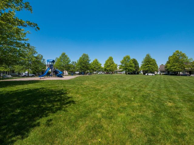 1129 Green Knoll Drive, Westerville, OH 43081