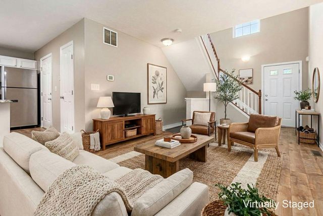 1129 Green Knoll Drive, Westerville, OH 43081