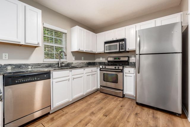 1129 Green Knoll Drive, Westerville, OH 43081