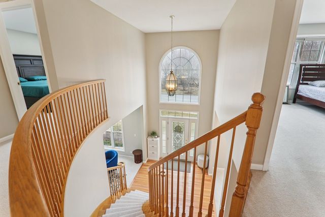 484 W Haleys Hill Court, Palatine, IL 60074