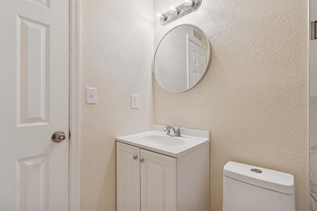 30 W HAMMON DRIVE, Apopka, FL 32703