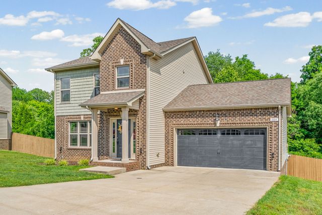 1004 Orchard Hills Dr, Clarksville, TN 37040