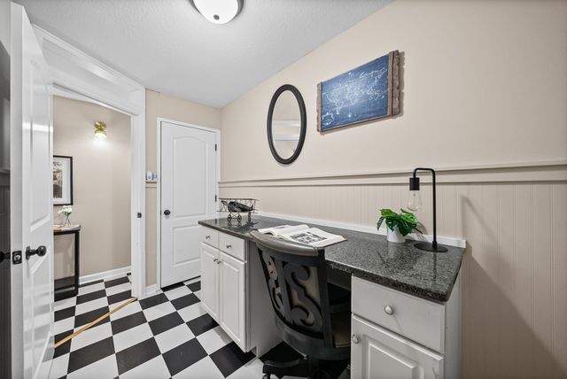 1004 Orchard Hills Dr, Clarksville, TN 37040