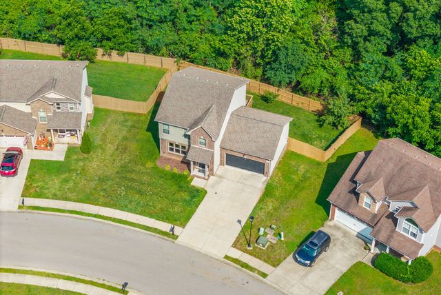 1004 Orchard Hills Dr, Clarksville, TN 37040