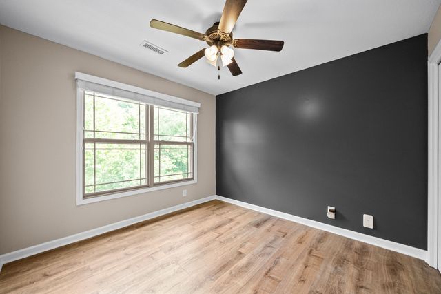 1004 Orchard Hills Dr, Clarksville, TN 37040