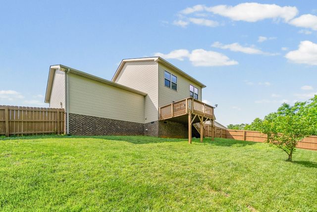 1004 Orchard Hills Dr, Clarksville, TN 37040