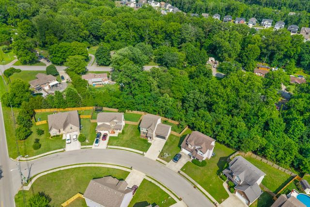 1004 Orchard Hills Dr, Clarksville, TN 37040