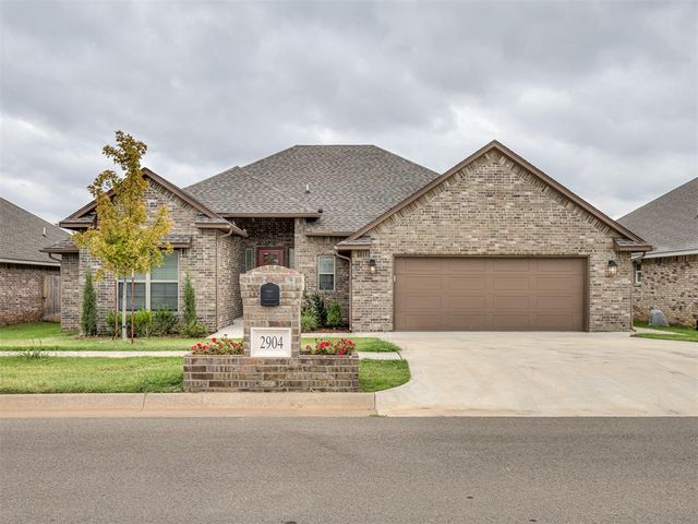 2904 Summit Hollow Circle, Norman, OK 73071