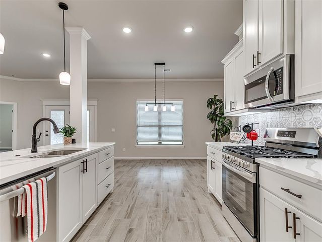 2904 Summit Hollow Circle, Norman, OK 73071