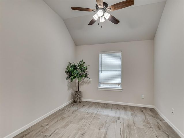 2904 Summit Hollow Circle, Norman, OK 73071