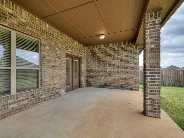 2904 Summit Hollow Circle, Norman, OK 73071