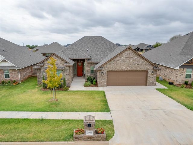 2904 Summit Hollow Circle, Norman, OK 73071