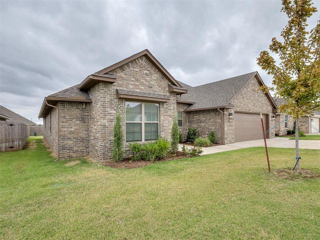 2904 Summit Hollow Circle, Norman, OK 73071