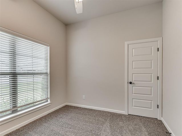 2904 Summit Hollow Circle, Norman, OK 73071