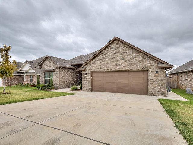 2904 Summit Hollow Circle, Norman, OK 73071