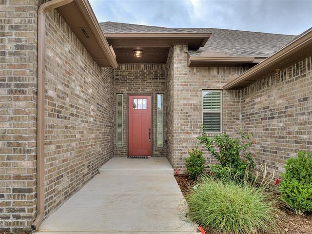 2904 Summit Hollow Circle, Norman, OK 73071