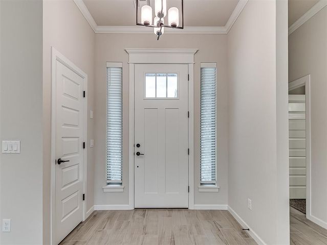 2904 Summit Hollow Circle, Norman, OK 73071