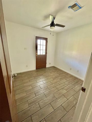 13143 Abalone Way, Houston, TX 77044