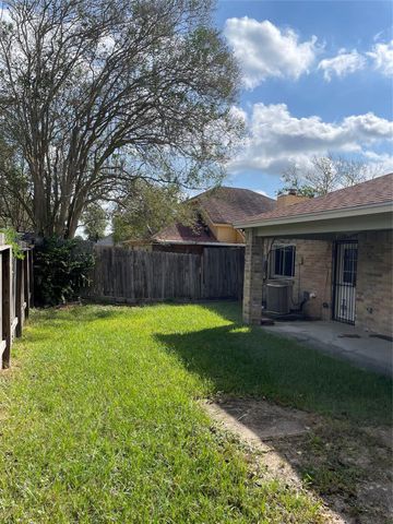 13143 Abalone Way, Houston, TX 77044