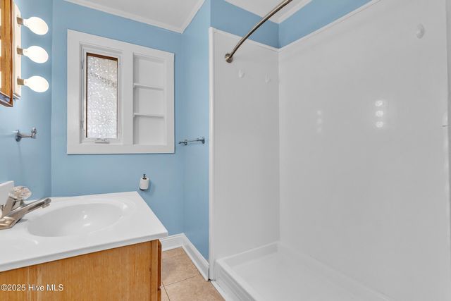 213 Mansfield Parkway, Morehead City, NC 28557