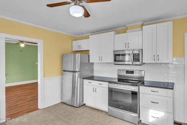 213 Mansfield Parkway, Morehead City, NC 28557