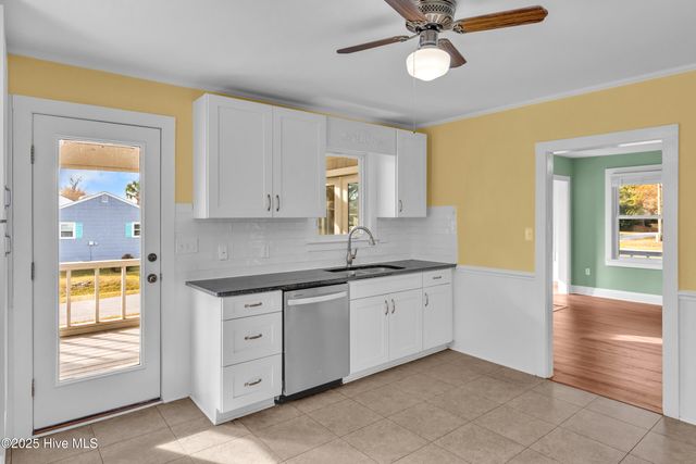 213 Mansfield Parkway, Morehead City, NC 28557