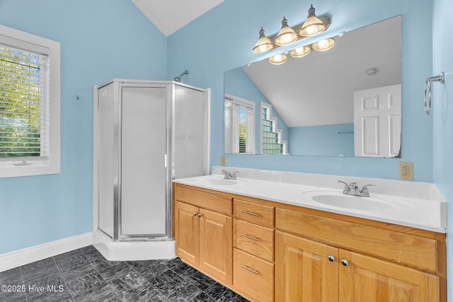 213 Mansfield Parkway, Morehead City, NC 28557