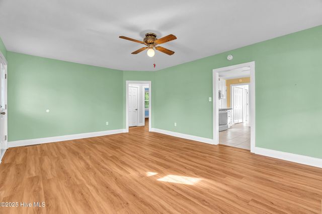 213 Mansfield Parkway, Morehead City, NC 28557