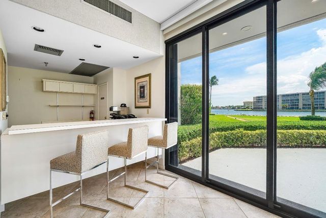 115 Lakeshore Drive 648, North Palm Beach, FL 33408