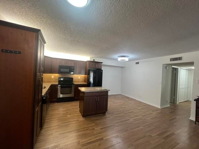 171 DEER CREEK Boulevard 705, Deerfield Beach, FL 33442