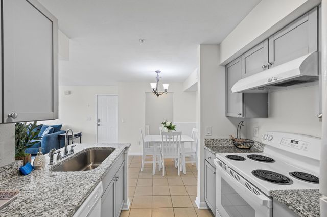 4090 Dancing Cloud Court UNIT 258, Destin, FL 32541