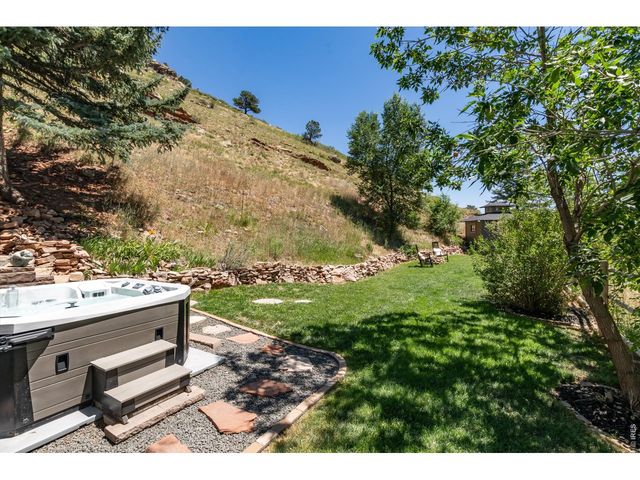 1060 Lee Hill Dr, Boulder, CO 80302